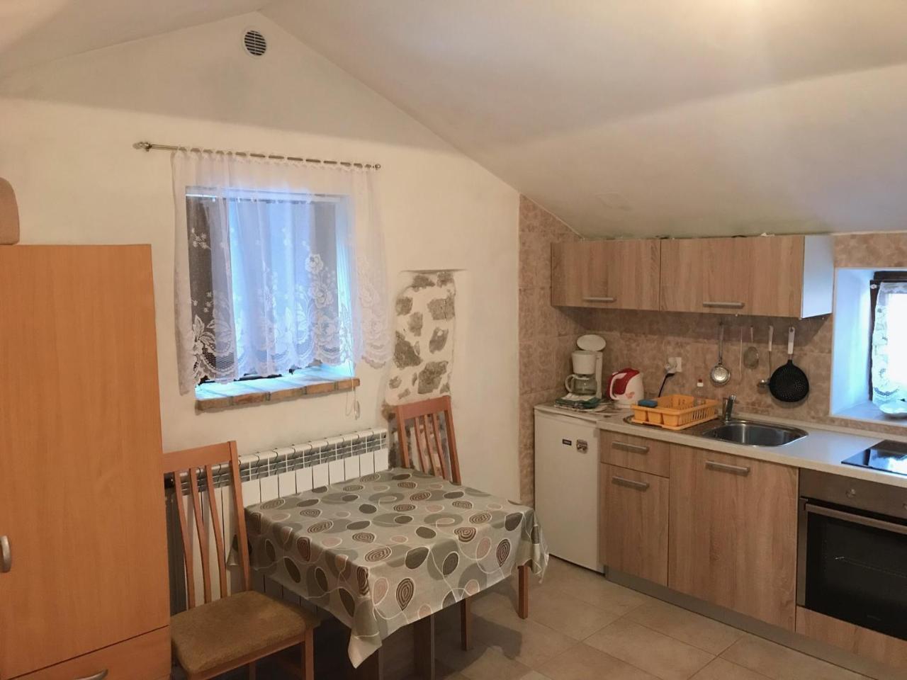 שילו Apartments Crncic מראה חיצוני תמונה