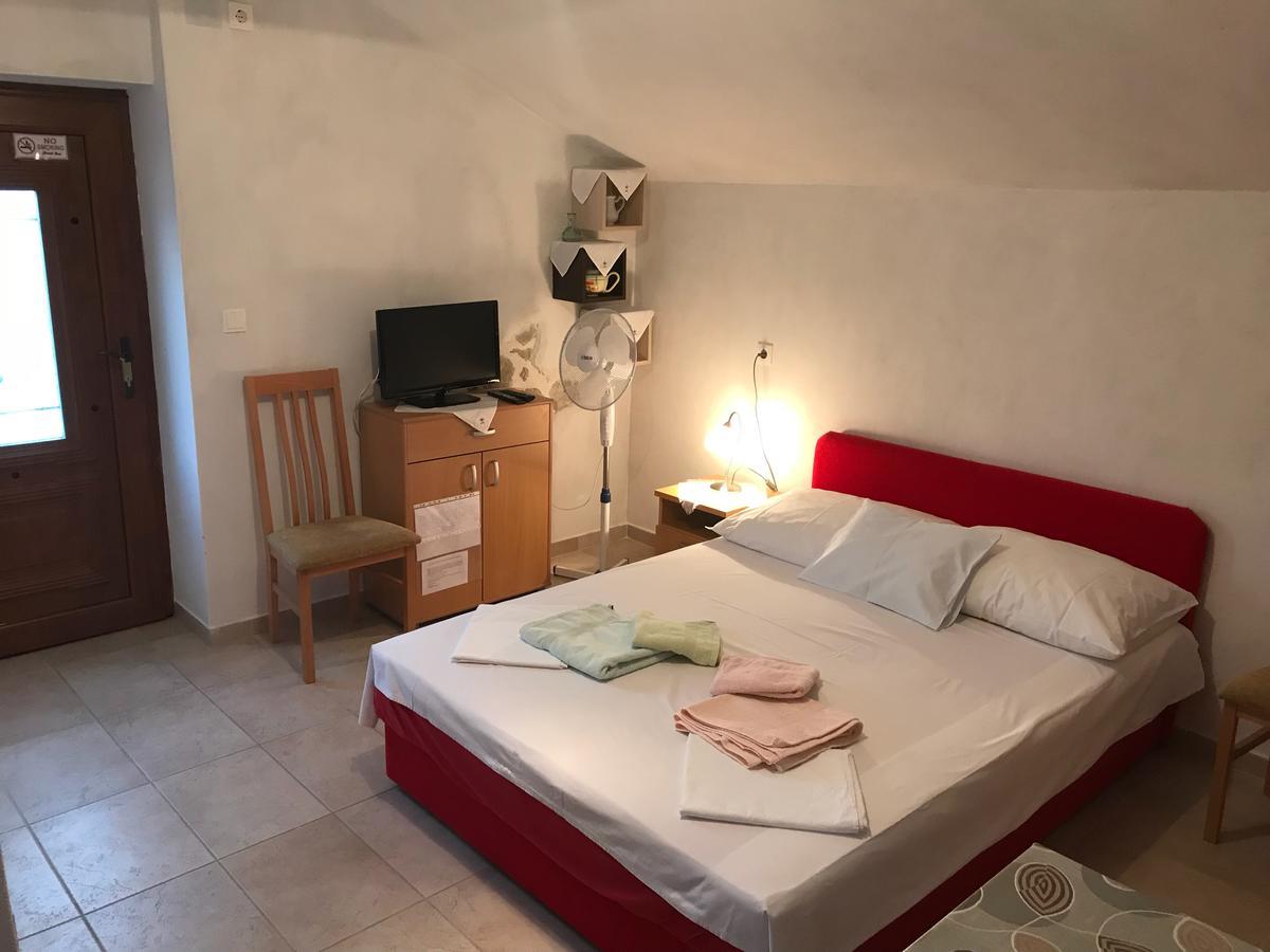 שילו Apartments Crncic מראה חיצוני תמונה